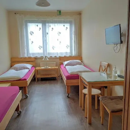 Hotel-pension Schlafpunkt In Bei Koeln Pensión *