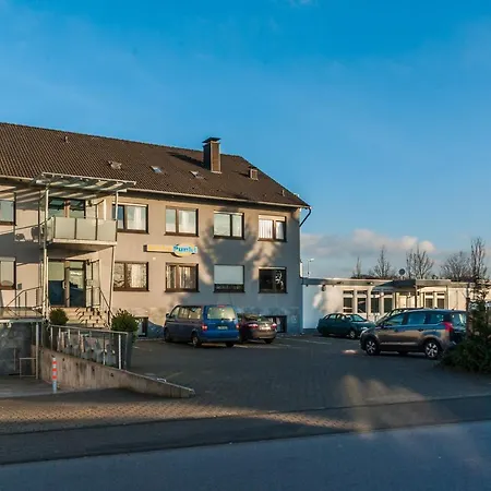 Hotel-pension Schlafpunkt In Bei Koeln
