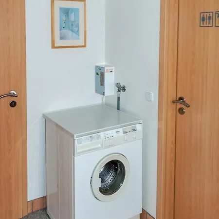 Gasthuis Hotel-pension Schlafpunkt In Bei Koeln *