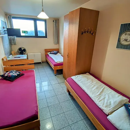Hotel-pension Schlafpunkt In Bei Koeln Гостевой дом *