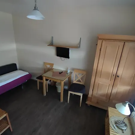 Hotel-pension Schlafpunkt In Bei Koeln