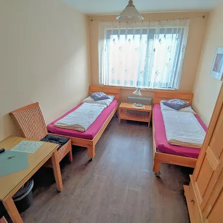 Hotel-pension Schlafpunkt In Bei Koeln Гостевой дом *