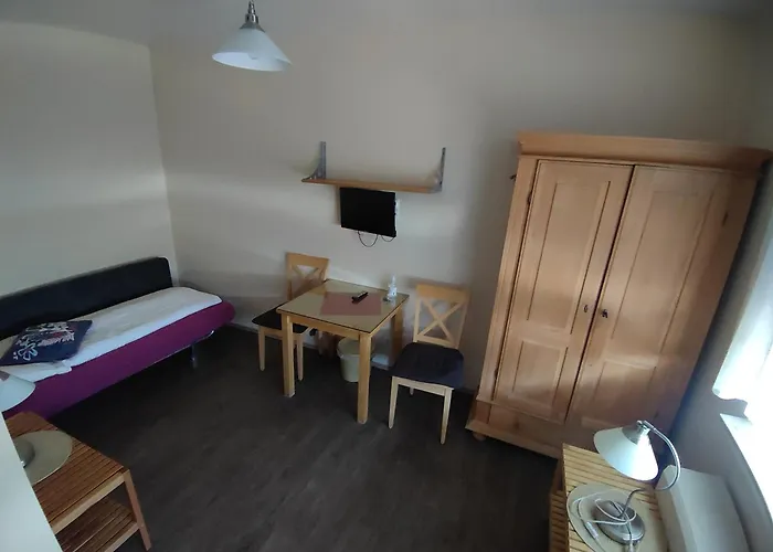 Hotel-pension Schlafpunkt In Bei Koeln